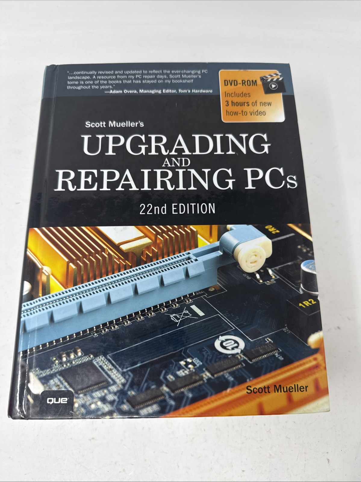 Upgrading And Repairing PCs – 22nd Edition (hardcover)￼*W/ DVD-ROM. *Cover Ding