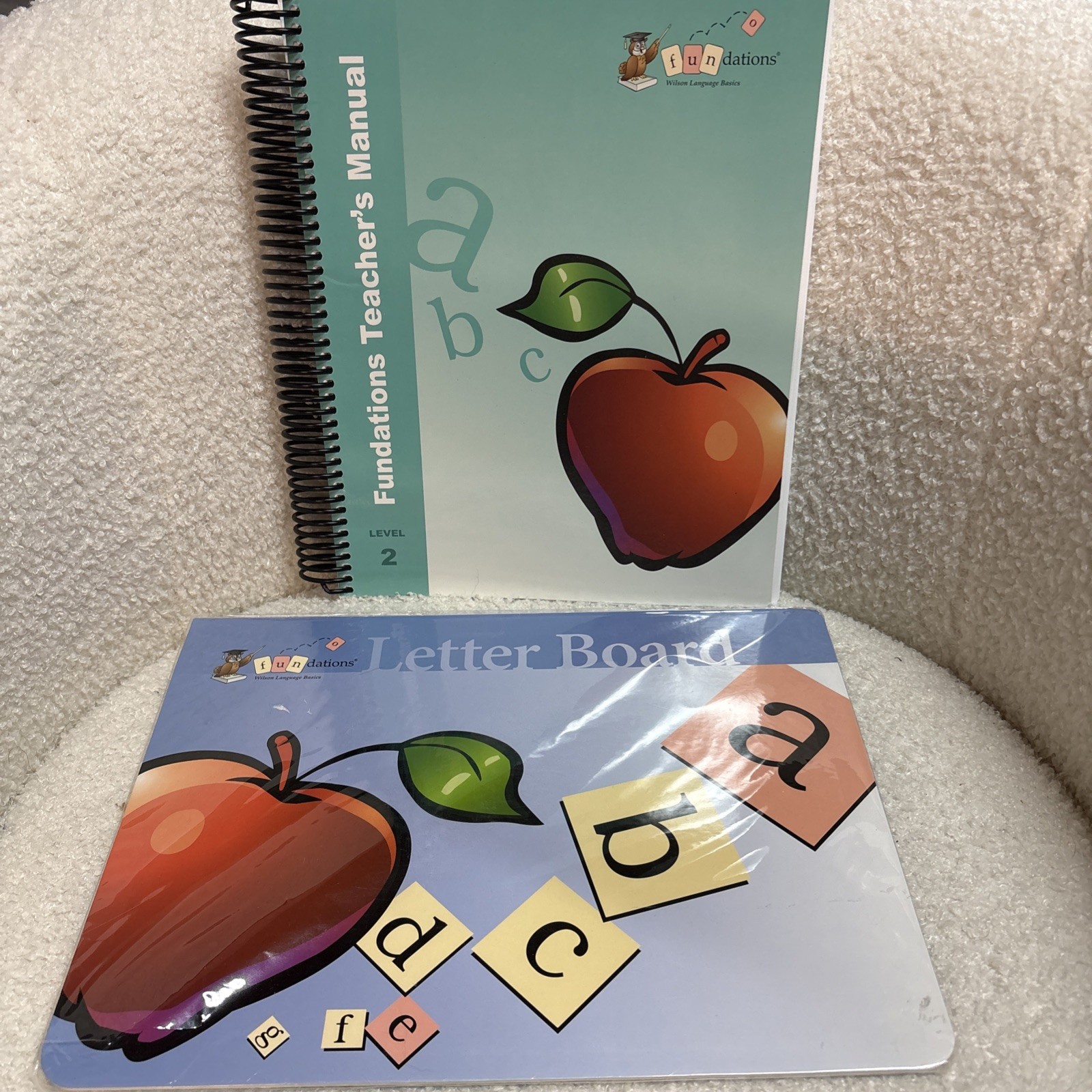FUNDATIONS: Teacher’s Manual Level 2 & Letter Board Wilson Language