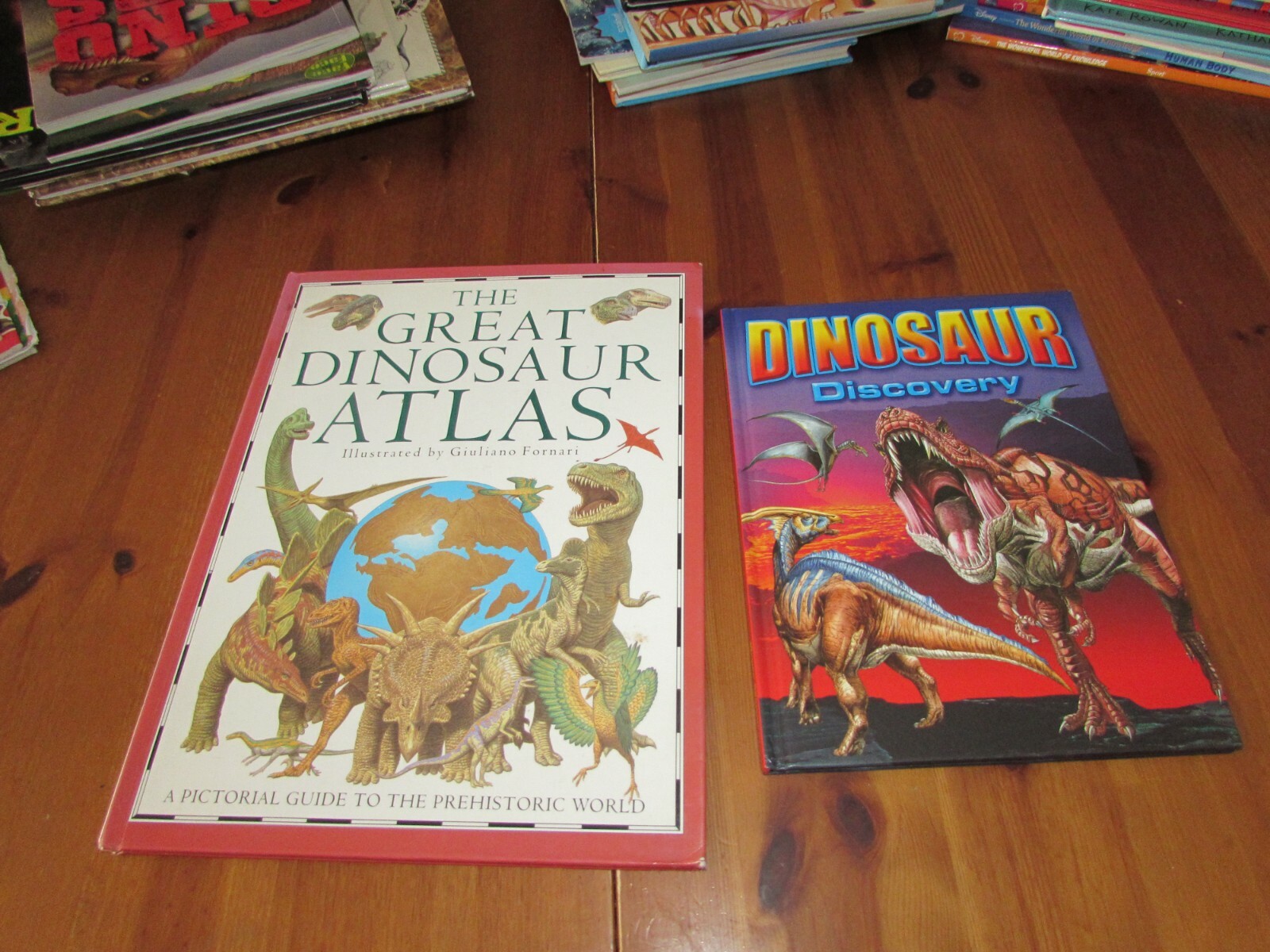 small bundle of 2 great children’s books – DINOSAUR ATLAS & DINO DISCOVERY