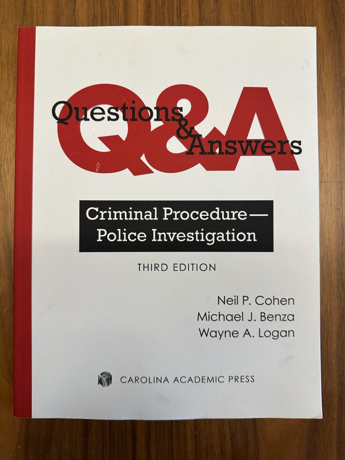 Questions and Answers Ser.: Questions and Answers : Criminal Procedure ¿ Police