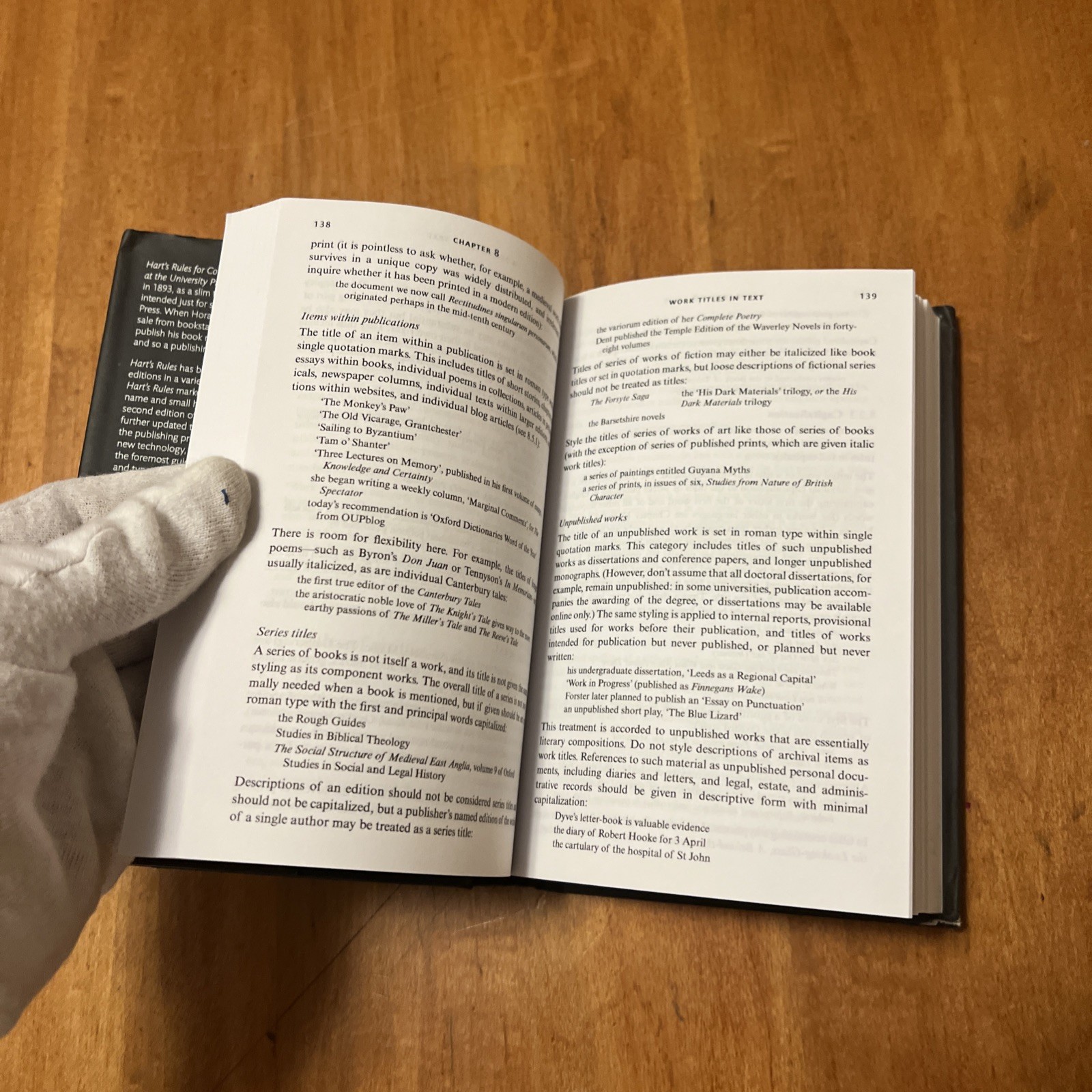 New Hart’s Rules : The Oxford Style Guide by Oxford University Press (2014,…